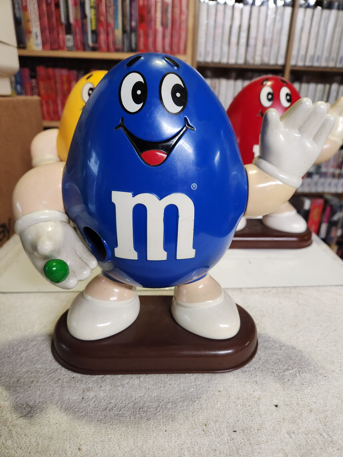 M&M\'s BLUE Peanut Dispenser RARE 1995 Taiwan 10\