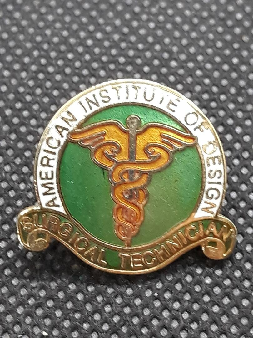 Vintage American Institute Of Design Surgical Technician Lapel Pin