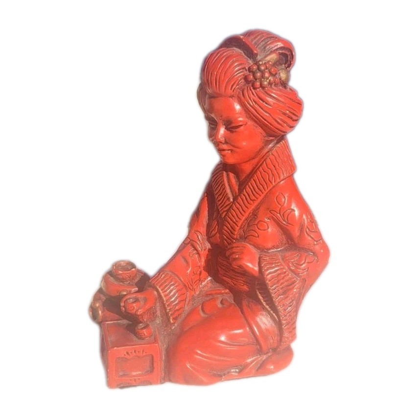 Vintage Universal Statuary Corp 1962 Red Geisha Figurine Vintage Universal Statuary Corp 1962 Red Geisha Figurine