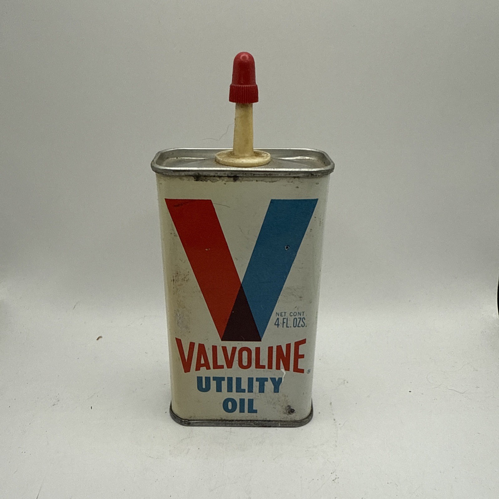 VINTAGE ADVERTISING VALVOLINE TIN  OIL OILER MOTOR PETROLIANA 4OZ