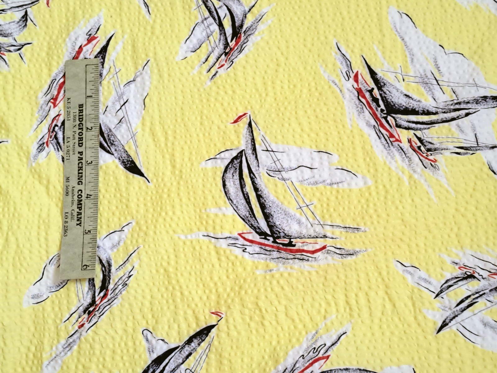 Vtg cotton seersucker fabric -- Luscious light yellow w/ sailboats - 2 yds As Is