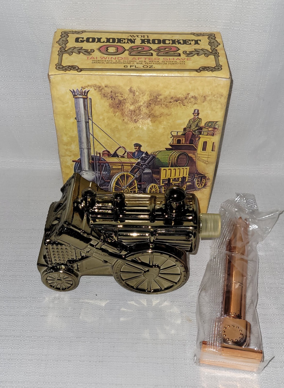 Vtg Avon Golden Rocket 022 Wild Country After Shave Decanter FULL NOS