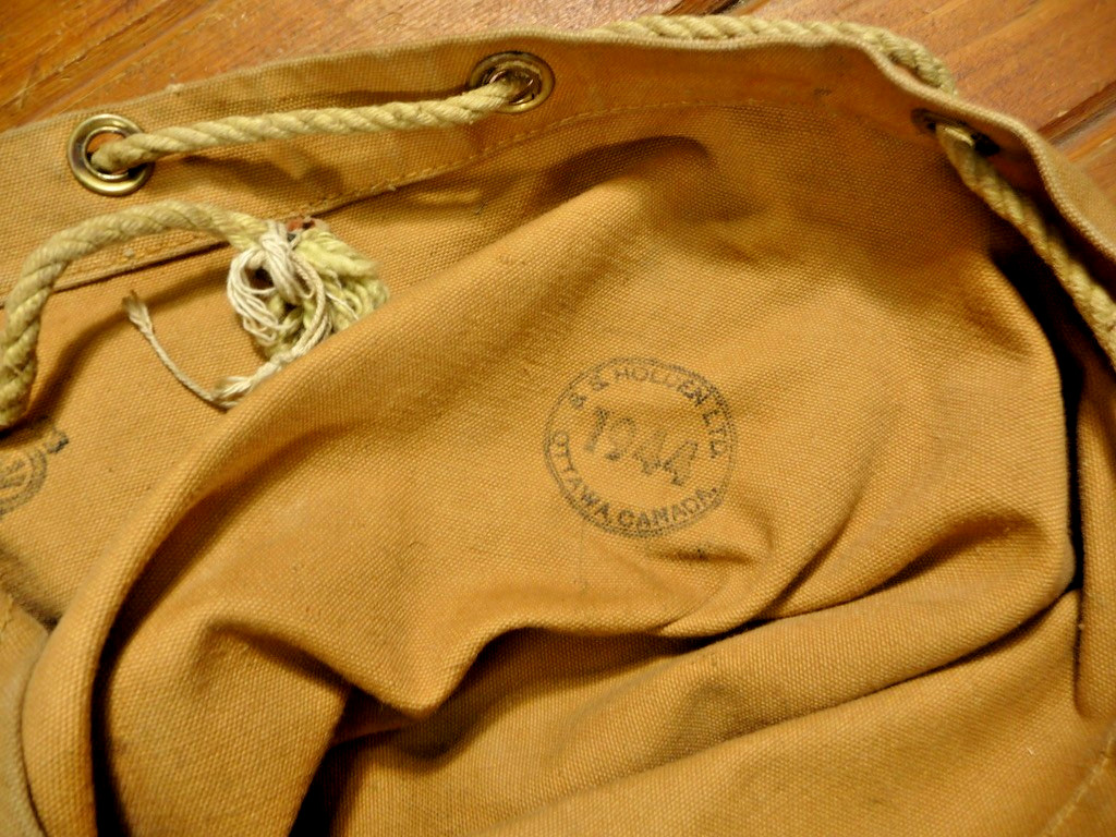 Vintage WWII 1944 Tan Canvas Duffle Bag Canada Holden Canadian 