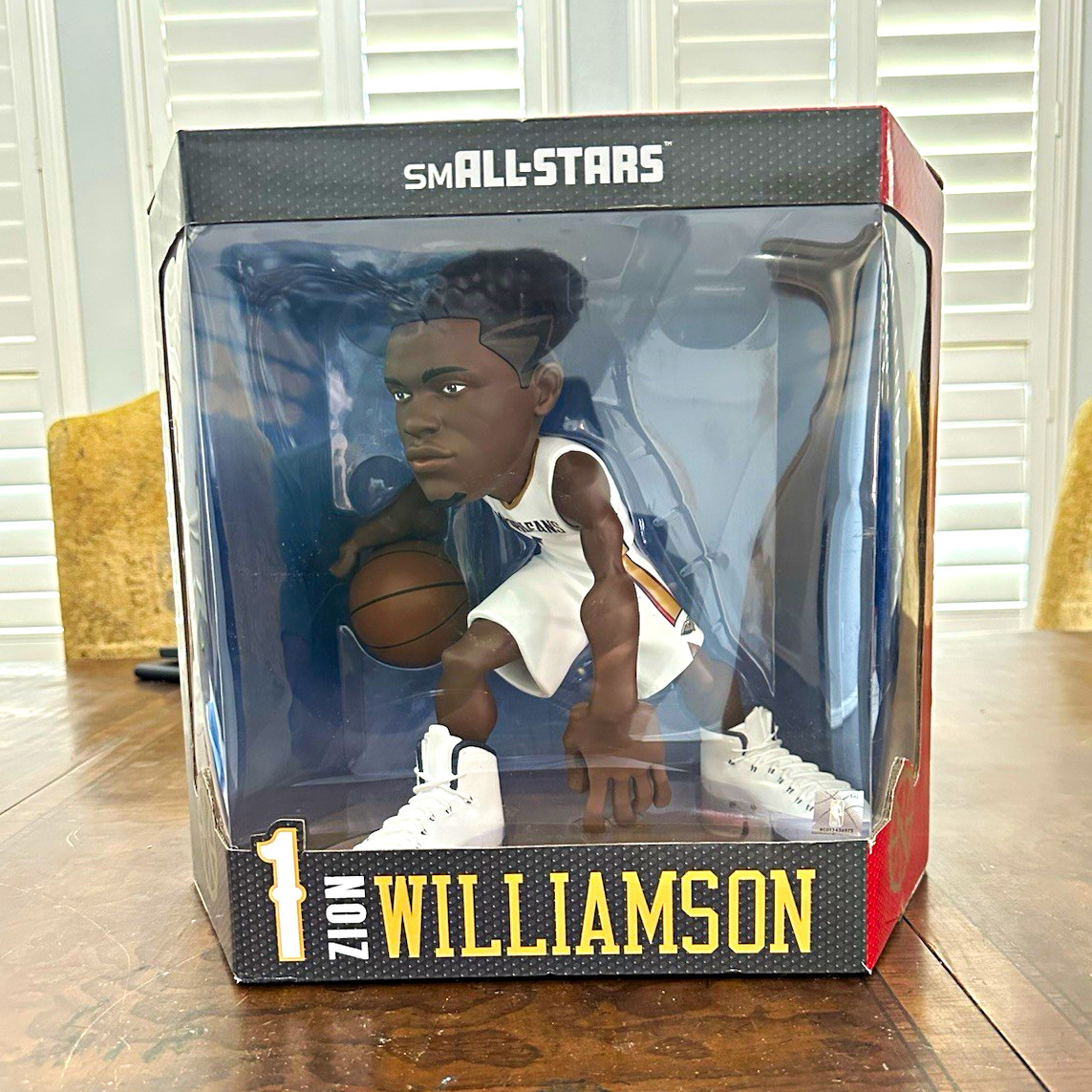 Small-Stars Zion Williamson #1 NBA Basketball Figure w/ Basketball Ages 12+ 2020