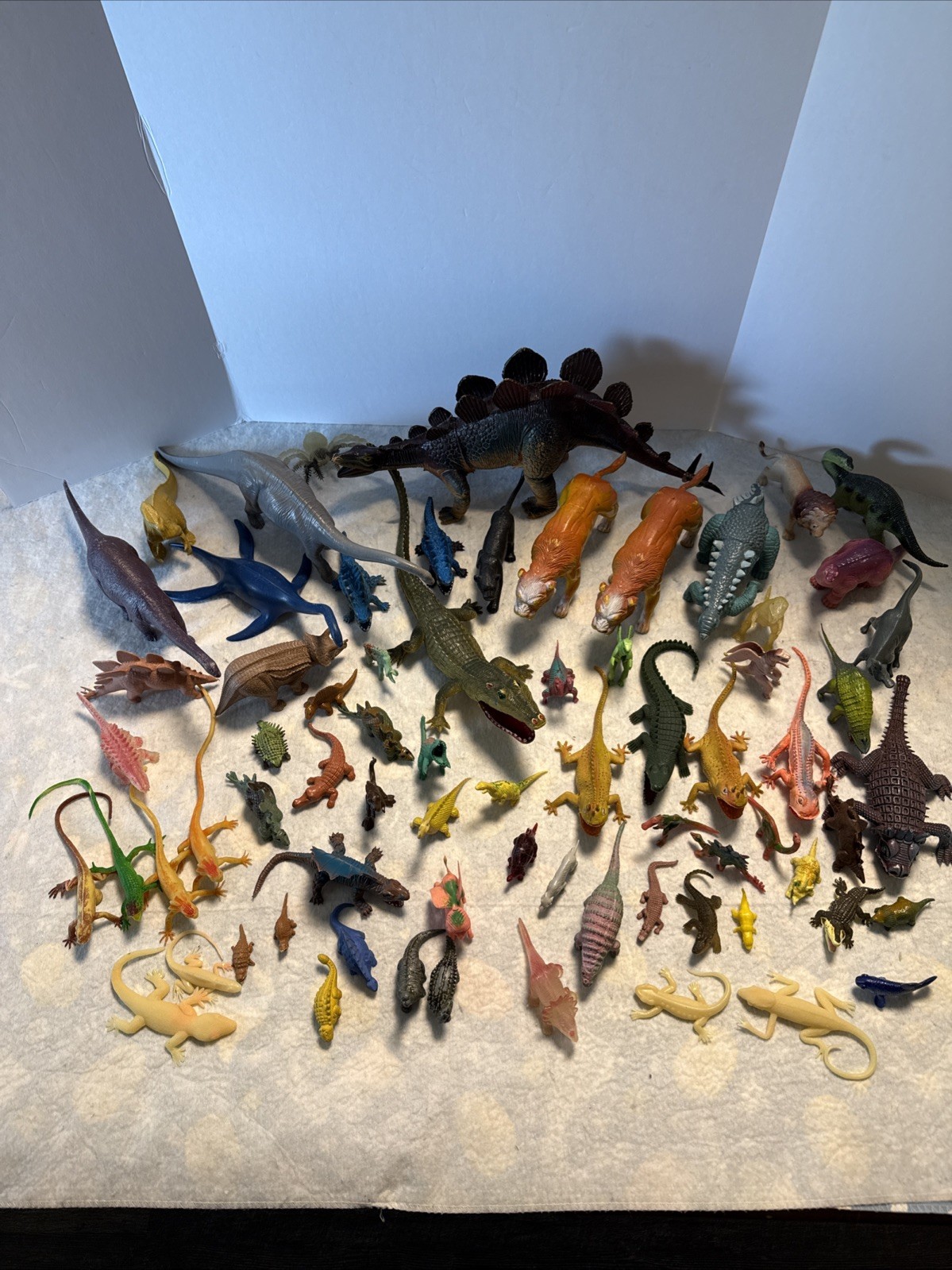 Lot of 71 Vintage Dinosaurs British Natural History Imperial Playskool Plus More