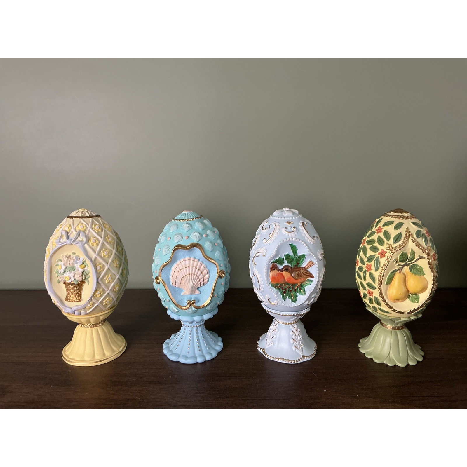 Avon 1994 Seasons Treasures Egg Collection M Zapata Set of 4 Decorative Eggs