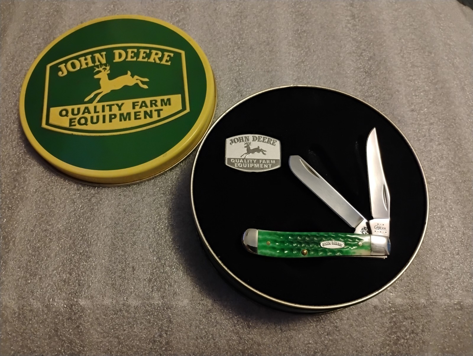 2002 CASE XX JOHN DEERE 6207 SS MINI TRAPPER