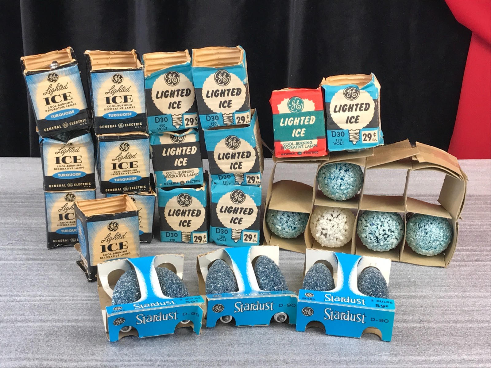 Vintage GE 20 Lighted ICE D30 & 6 D-90 STARDUST Bulbs String + 40\' Light Cord Vintage GE 20 Lighted ICE D30 & 6 D-90 STARDUST Bulbs String + 40\' Light Cord
