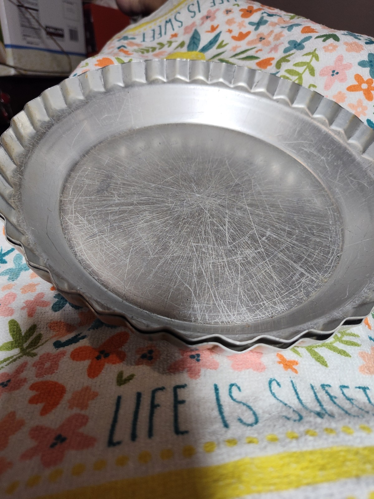 1 Vintage  Wear-Ever #2865 Aluminum Fluted Pie Pans 10\