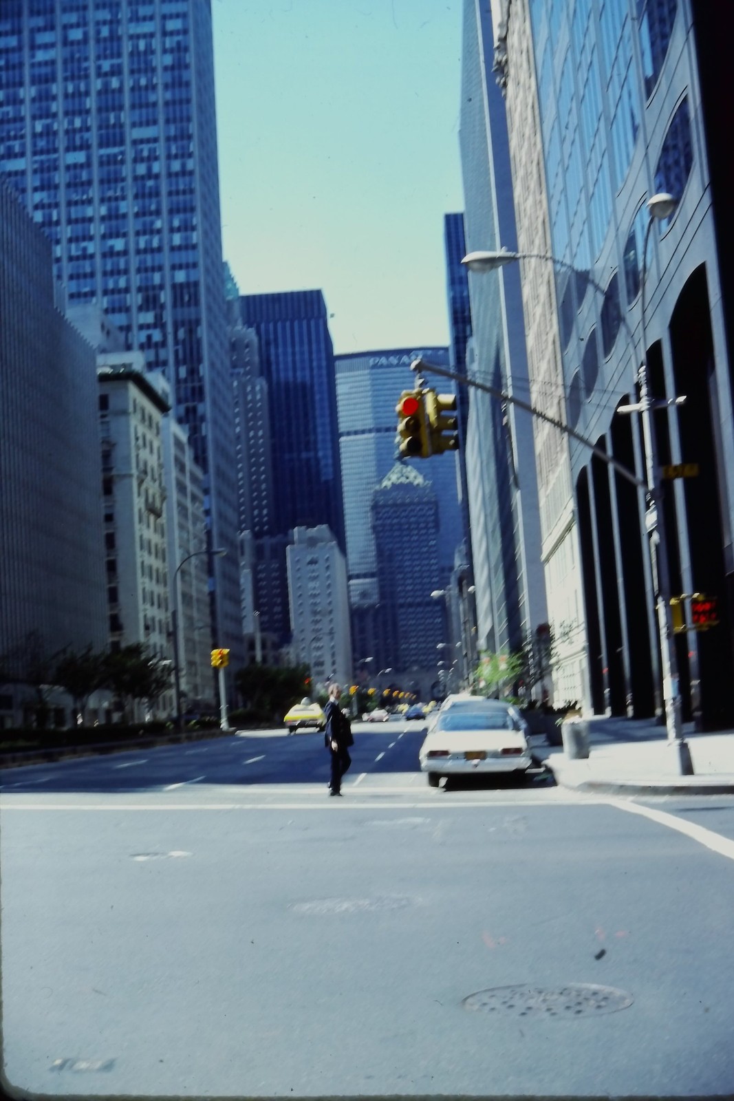 c1970\'s Kodachrome 35mm Slide, Pan Building New York City Street American blue