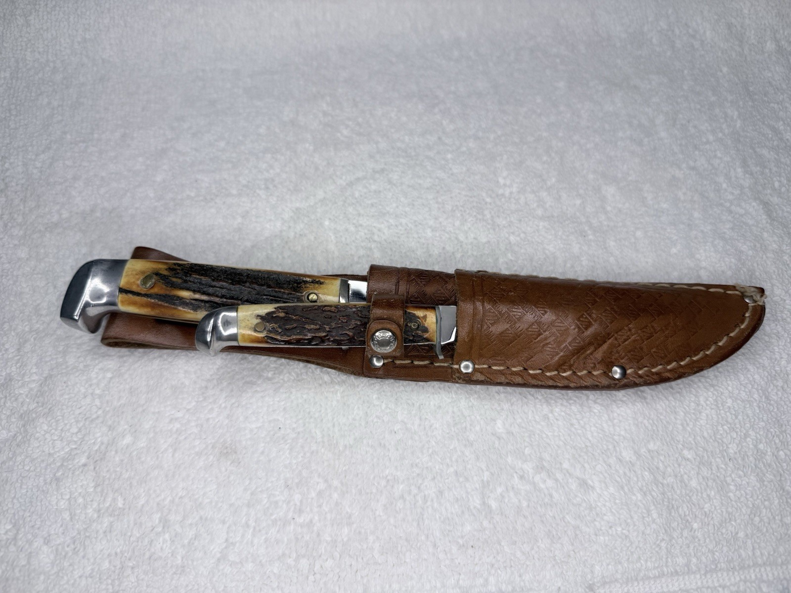 1932-1940 Case Tested XX Twin Finn Piggy Back Knife Set Factory Edge Near Mint