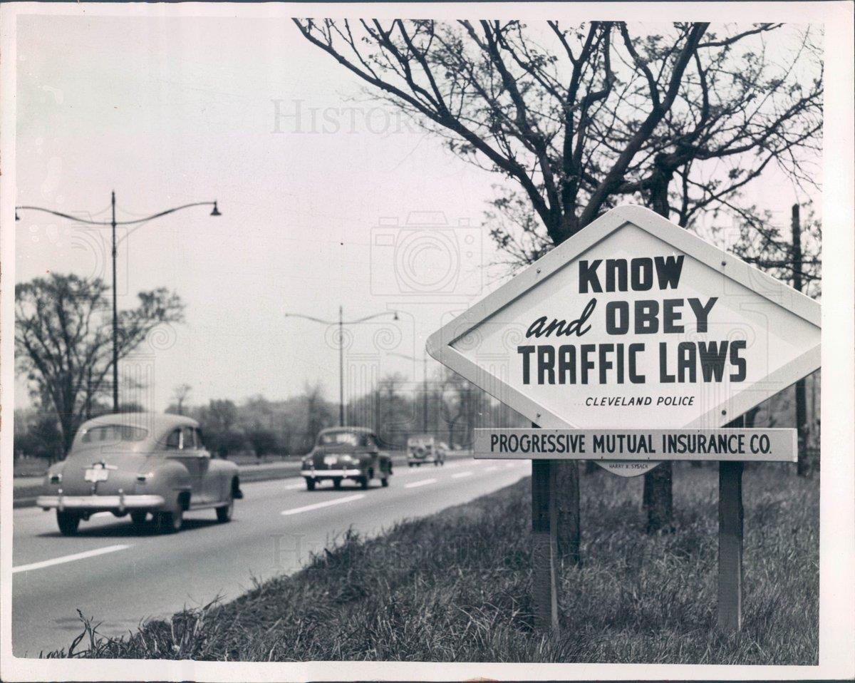 1948 Press Photo Cleveland OH Gordon Park Sign Know & Obey Traffic Laws