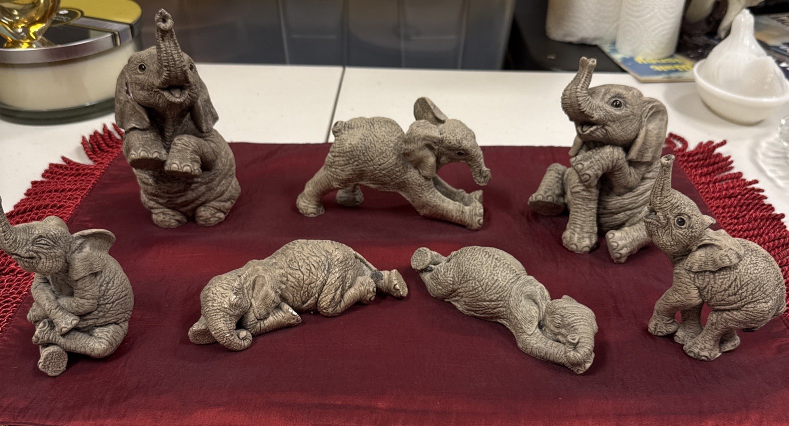 7 The Herd Elephant Figures -Siesta, Winks, Prancer, Me, Duster, Peanut, Popcorn
