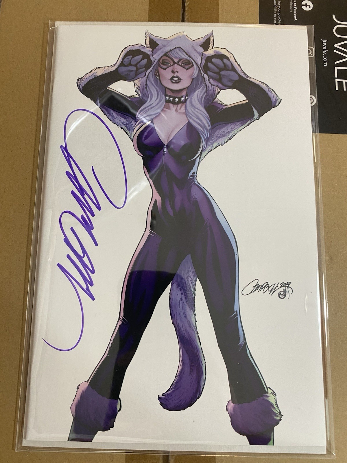Frankie’s Comics Exclusive J. Scott Campbell Signed Marvel Black Cat #1 Virgin
