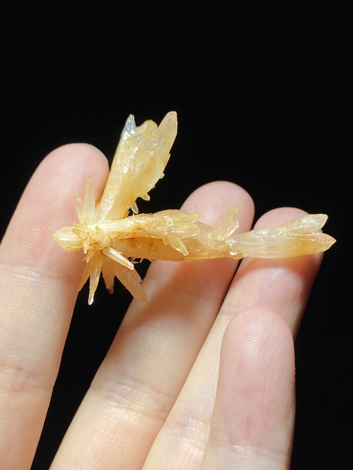 Exquisite Unique-Shaped Crystalline Stone Mineral Specimen from Yunnan, China