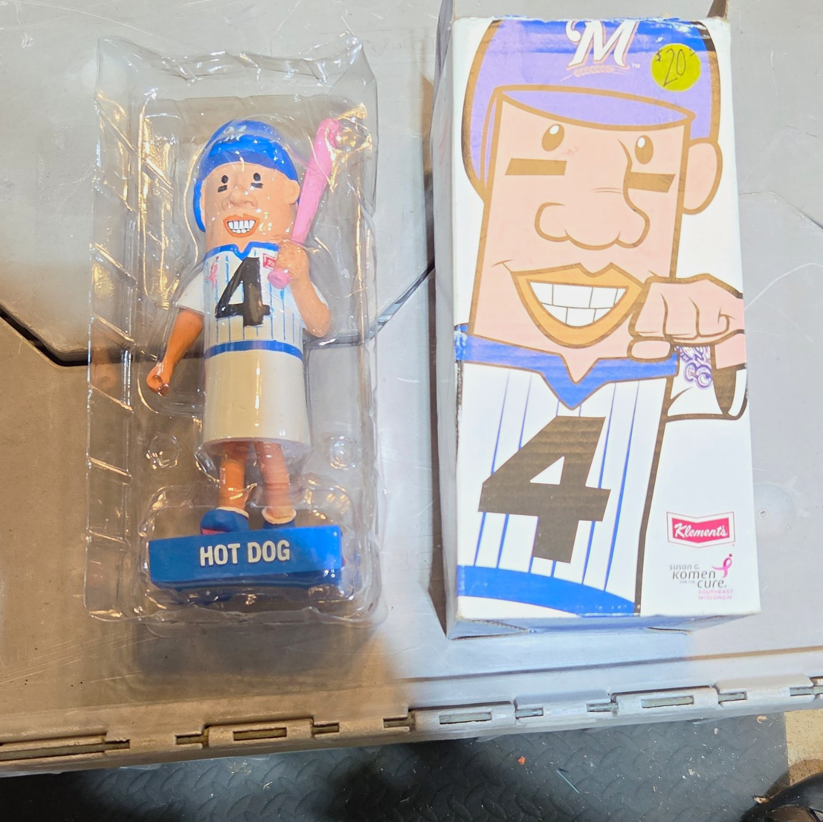 Milwaukee Brewers Exclusive Hot Dog Bobblehead MLB Baseball Figure, Boxed