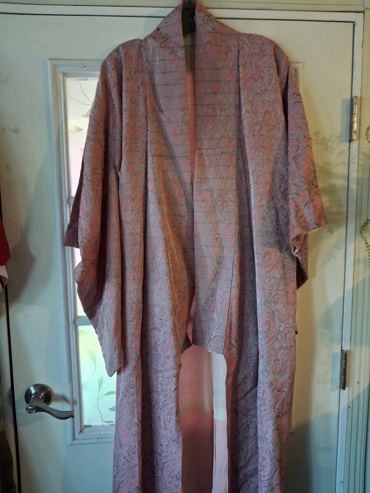Vintage 1940s/50s Japanese Tokyo Pale Pink Brocade Lined Kimono Large