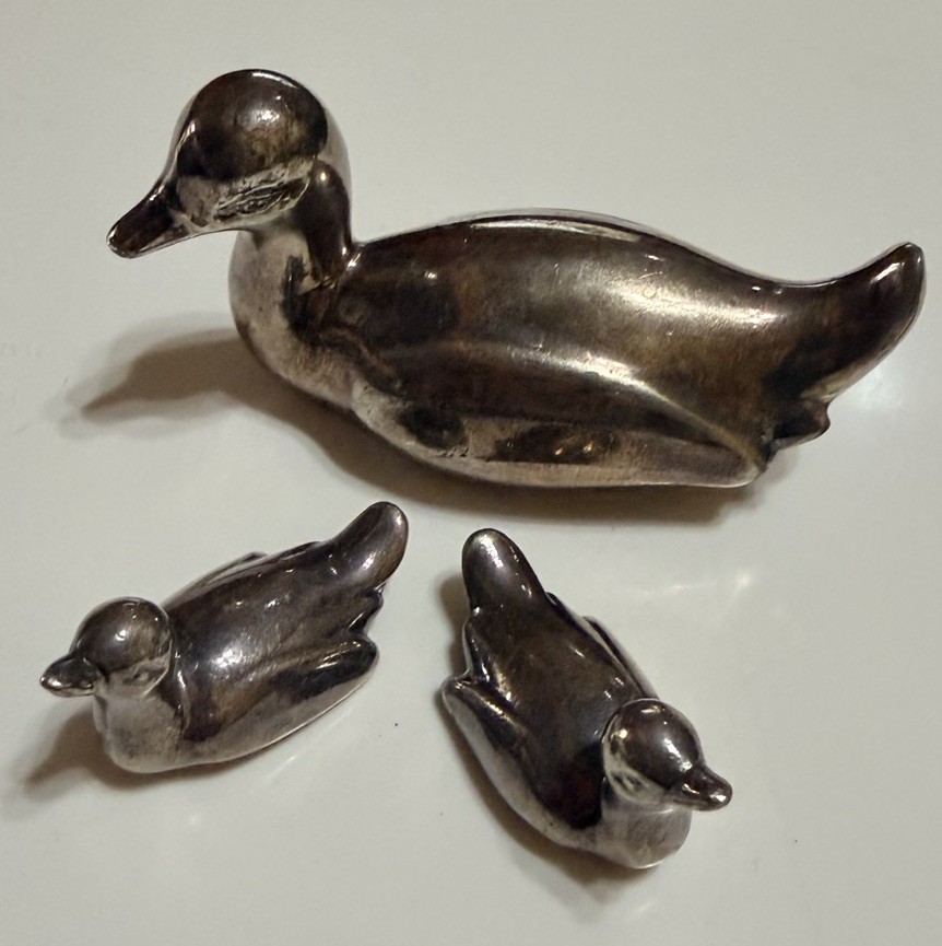 W.B. Mfg. Co Silver Plated Mother Duck 3” & Two Ducklings 1.5”