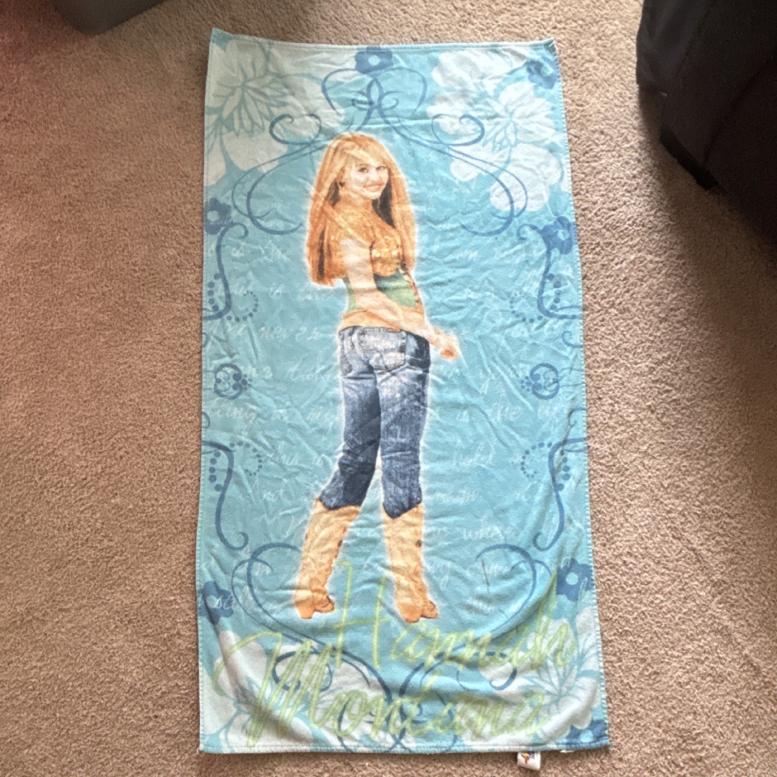Jay Franco & Sons Disney Hannah Montana Bath & Beach Towel