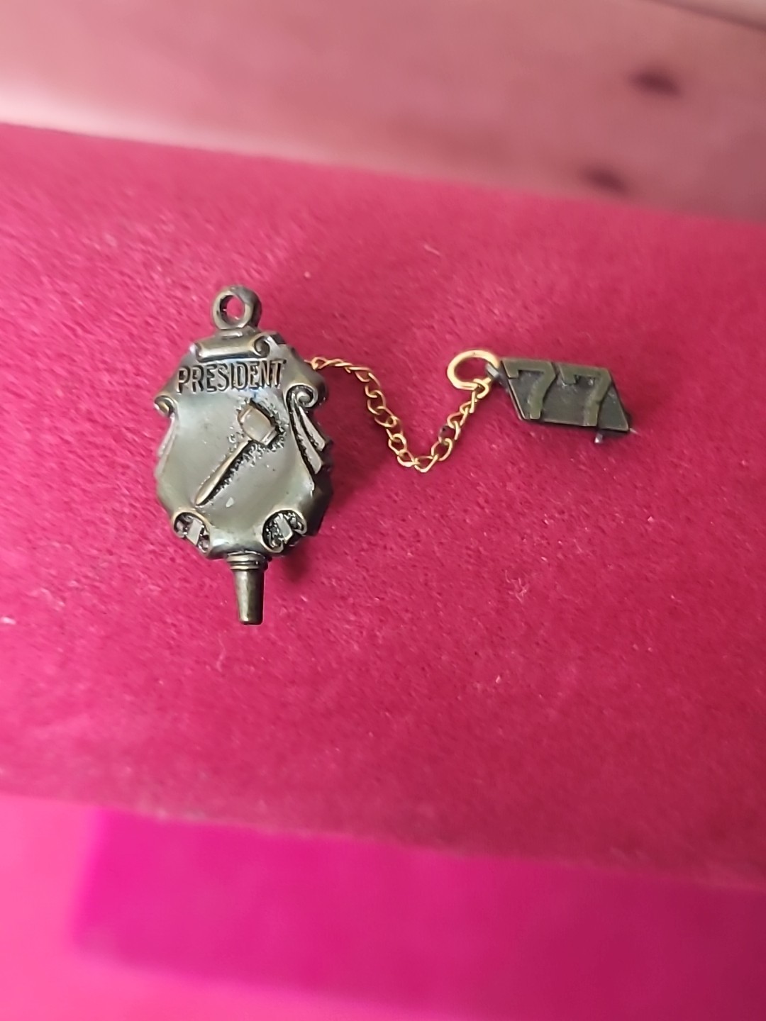 Vintage Bronze Jostens Service, Award Pin/Charm Service Lapel Pin \ Vintage Bronze Jostens Service, Award Pin/Charm Service Lapel Pin \