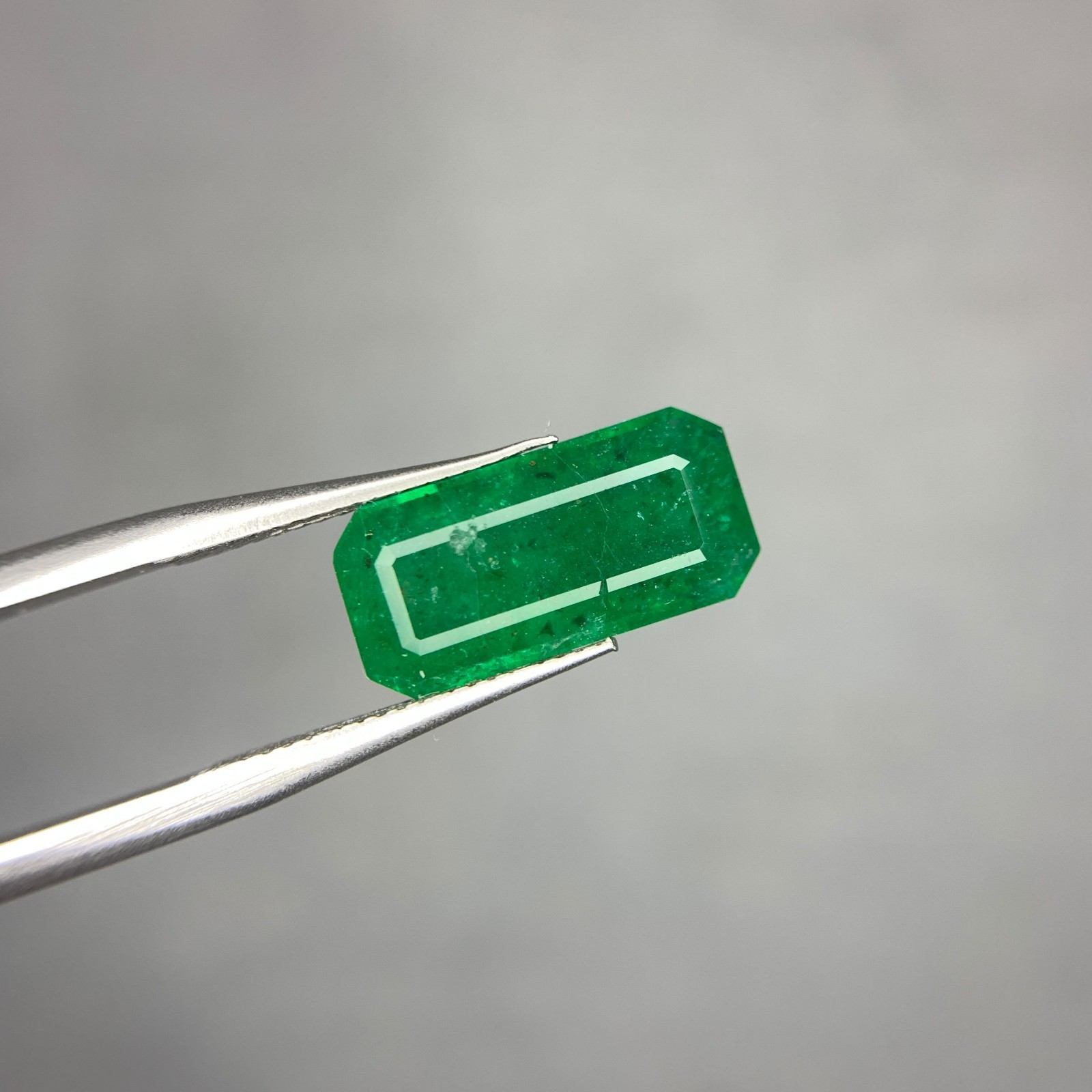 Natural Swat Emerald 3.60 Ct Vivid Green Emerald Cut Loose Gemstone 