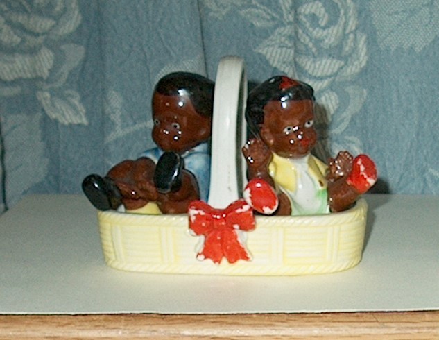 VINTAGE HAND PAINTED AMERICANA SALT & PEPPER SHAKERS KIDS BOY GIRL Japan VINTAGE HAND PAINTED AMERICANA SALT & PEPPER SHAKERS KIDS BOY GIRL Japan