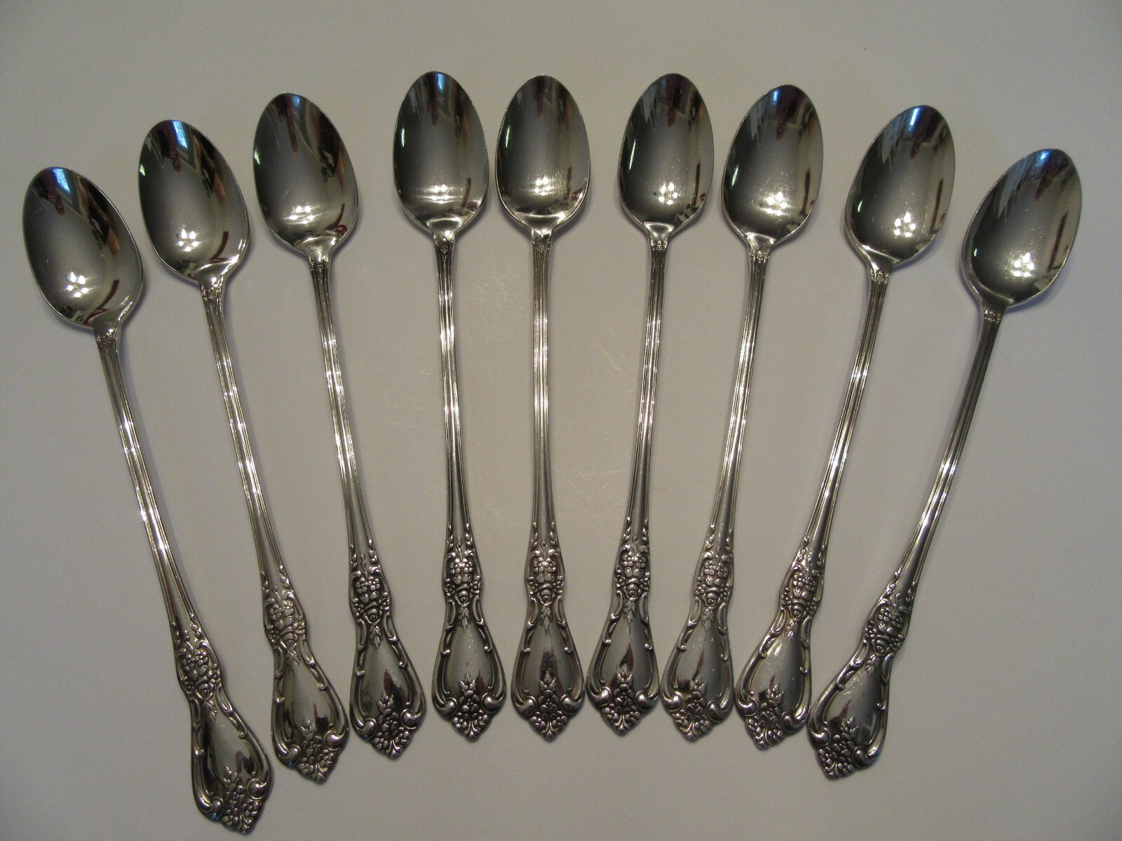 Oneida Distinction Deluxe Kenneth Square HH Iced Tea Spoons Set of 9