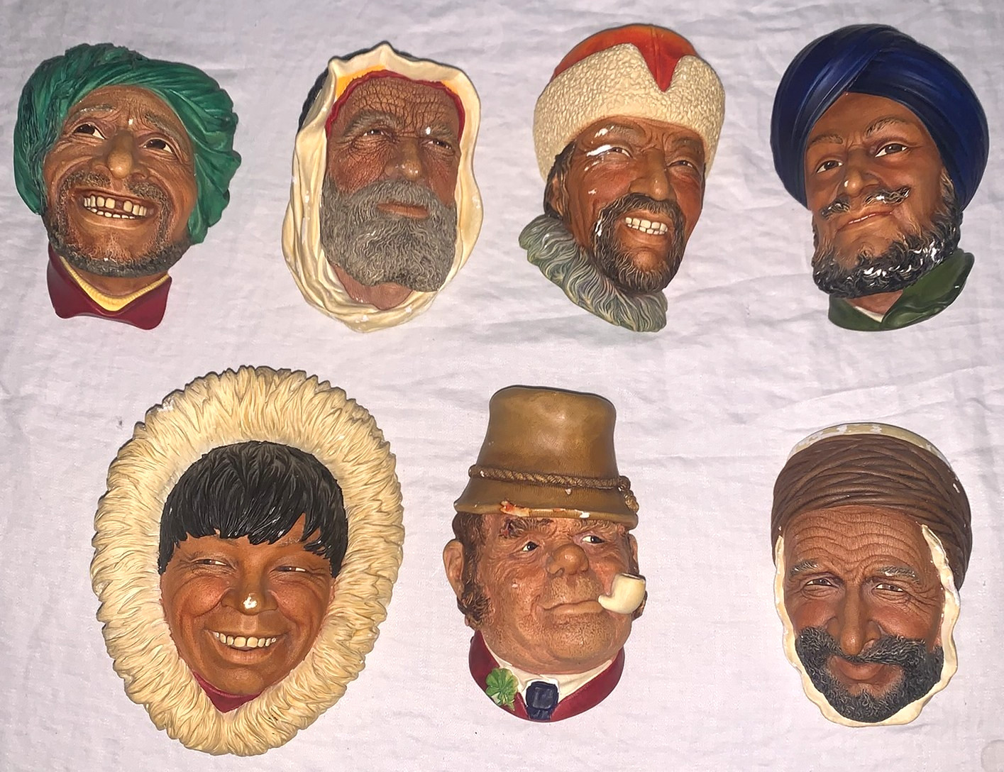 Nice Group  7  Vintage  BOSSONS  Chalkware  Heads
