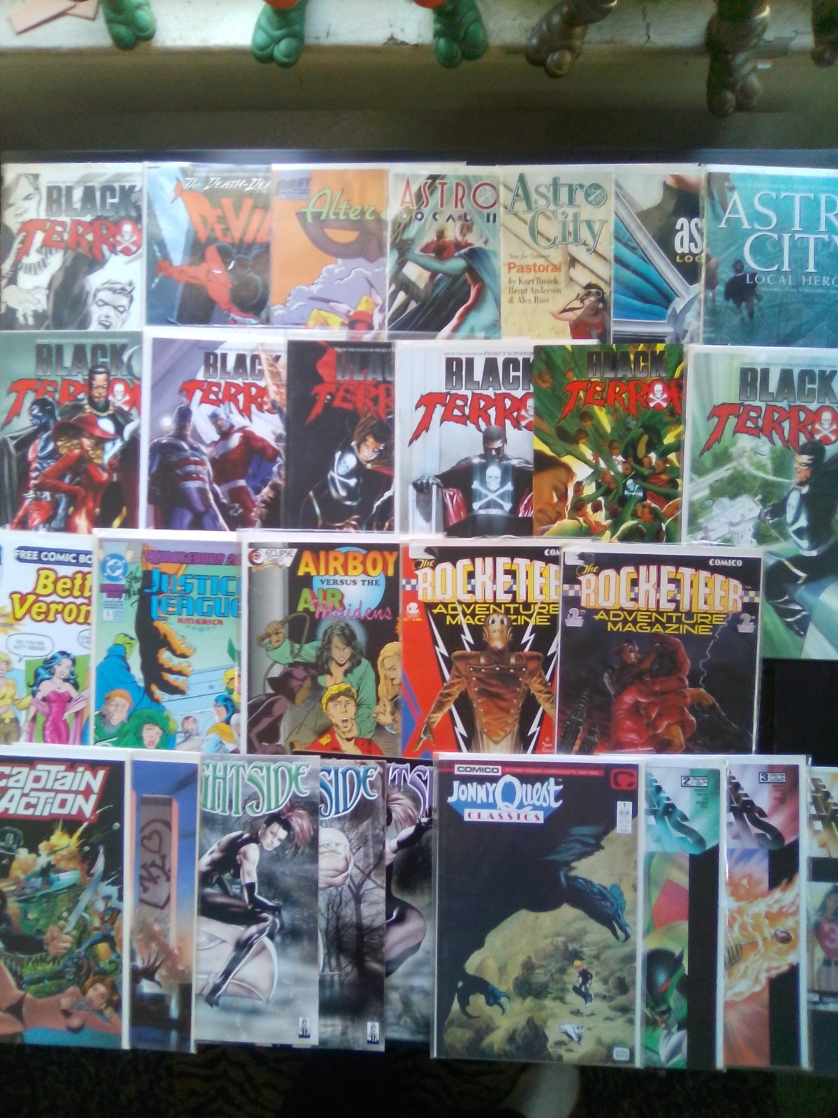 Big Lot Of 27 Indie Comics  Great Mix Of 
