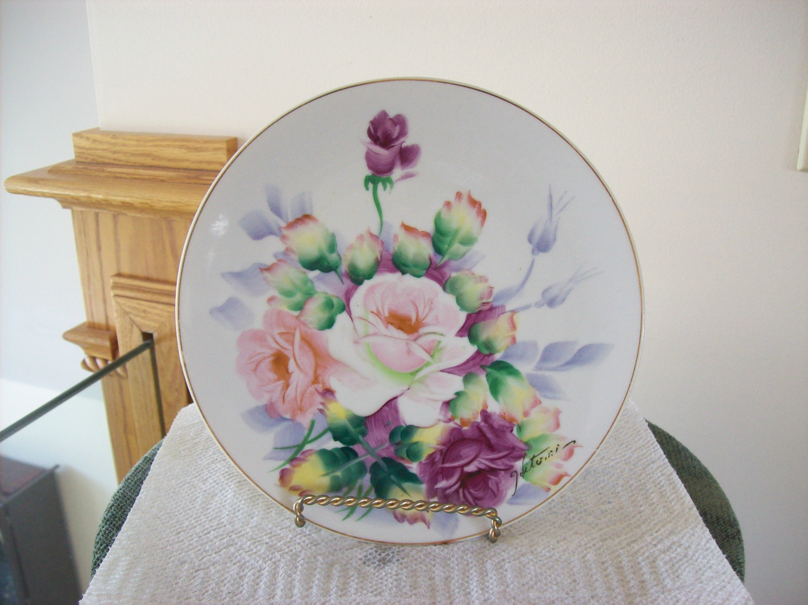 Plate Vintage Porcelain Handpainted Floral Spring Spray & Artist Signed Japan Plate Vintage Porcelain Handpainted Floral Spring Spray & Artist Signed Japan