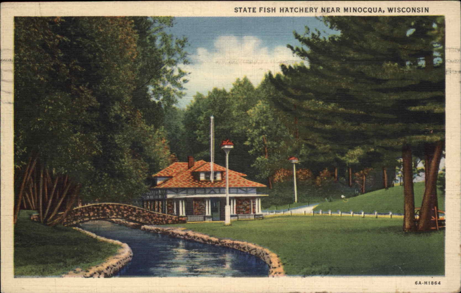 Minocqua Wisconsin WI State Fish Hatchery c1930s-40s Linen Postcard