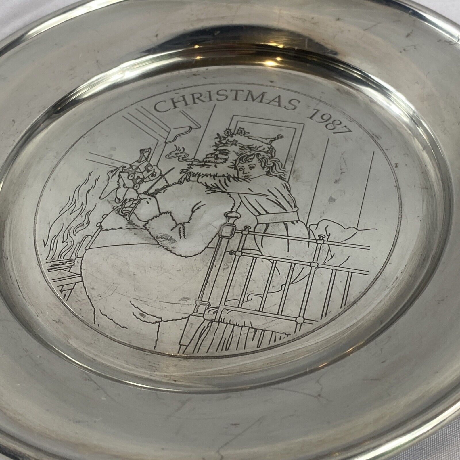 *Rare* Vintage “Caught” Thomas Nast Christmas 1987 Pewter Sunshine Plate Santa