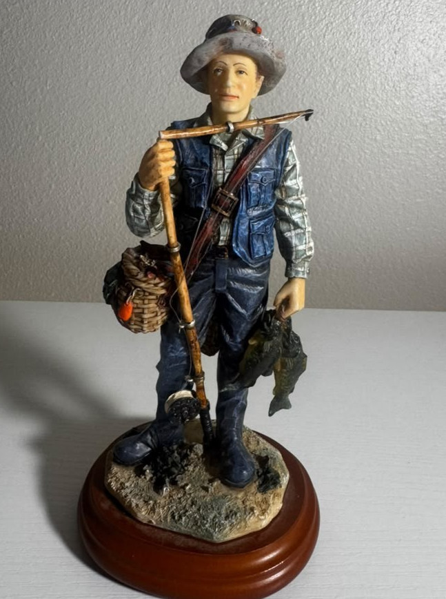 Vintage 1998 Character Collectibles Gone Fishin Figurune Rare