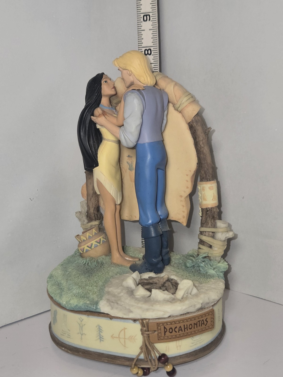 Pocahontas & John Disney Music Box Tune Colors Of The Wind Enesco Pocahontas & John Disney Music Box Tune Colors Of The Wind Enesco