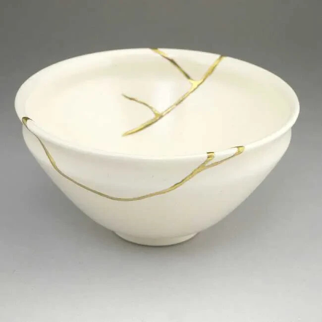 Handcrafted Kyo-yaki Rice Bowl Kintsugi Pattern by Ryōji | Kyoto Ware From Japan