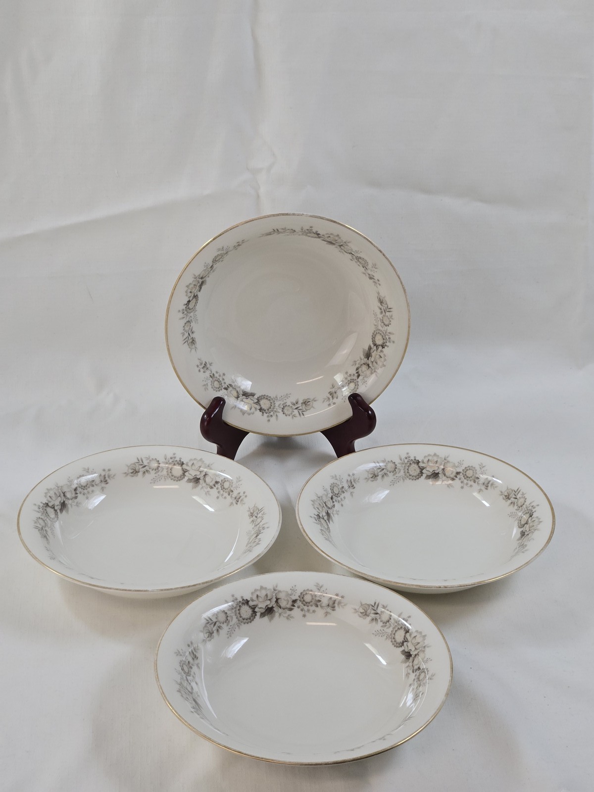 Noritake Ivory China Virginia Set of 4 Soup Salad Bowls Gold Trim Floral Vintage