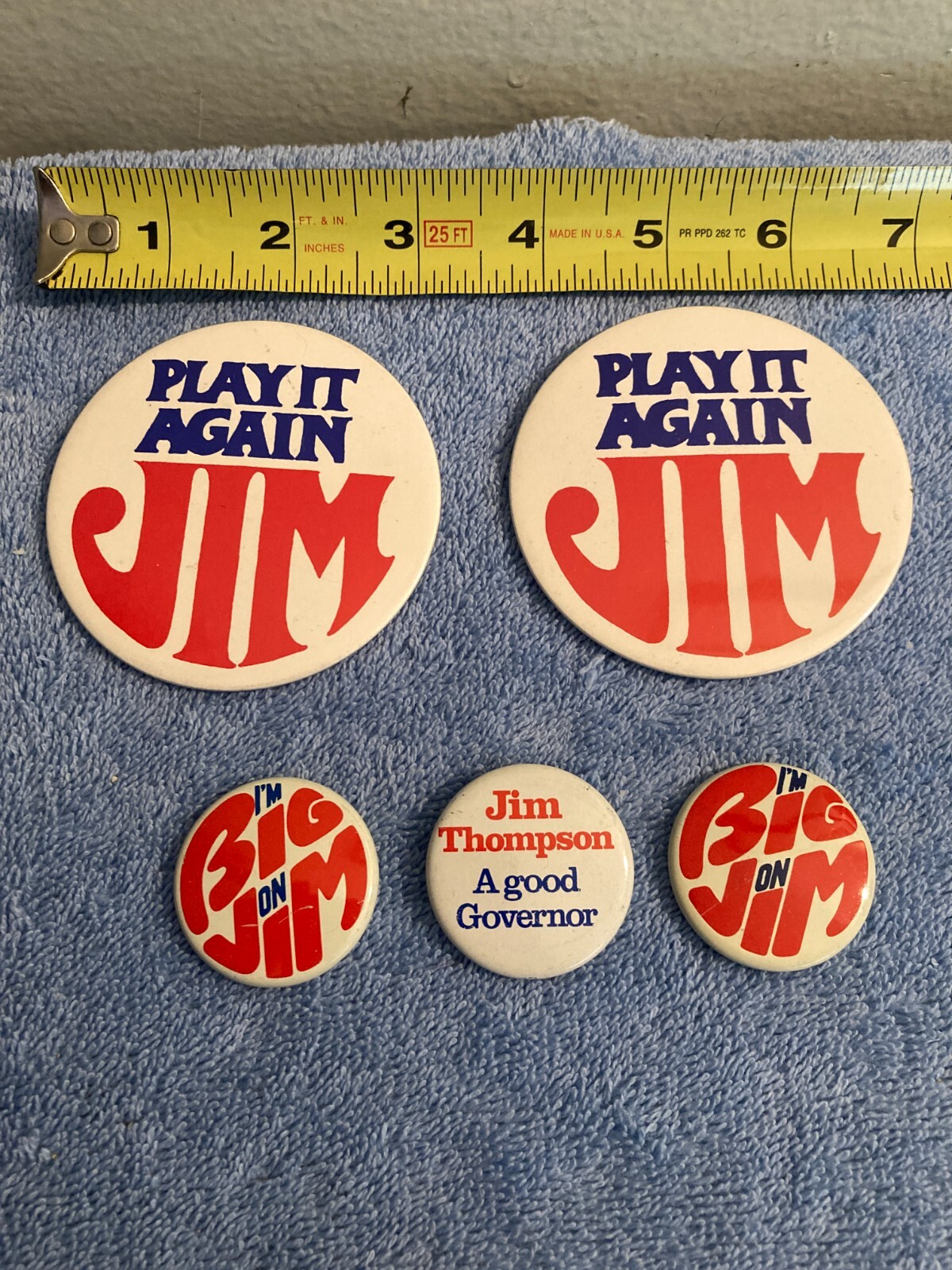 VINTAGE ILLINOIS GOVERNOR JIM THOMPSON POLITICAL PINBACK BUTTONS LOT