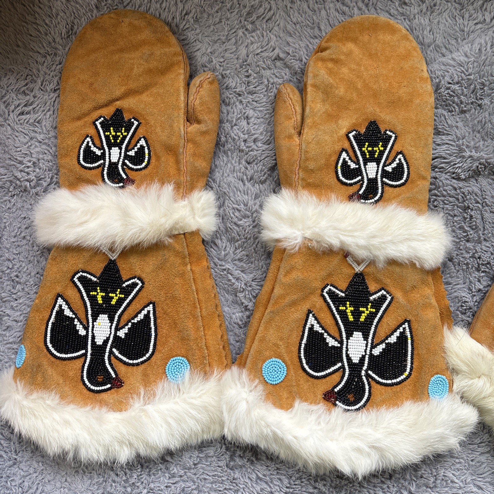 Vintage Beaded Deerskin Mitts