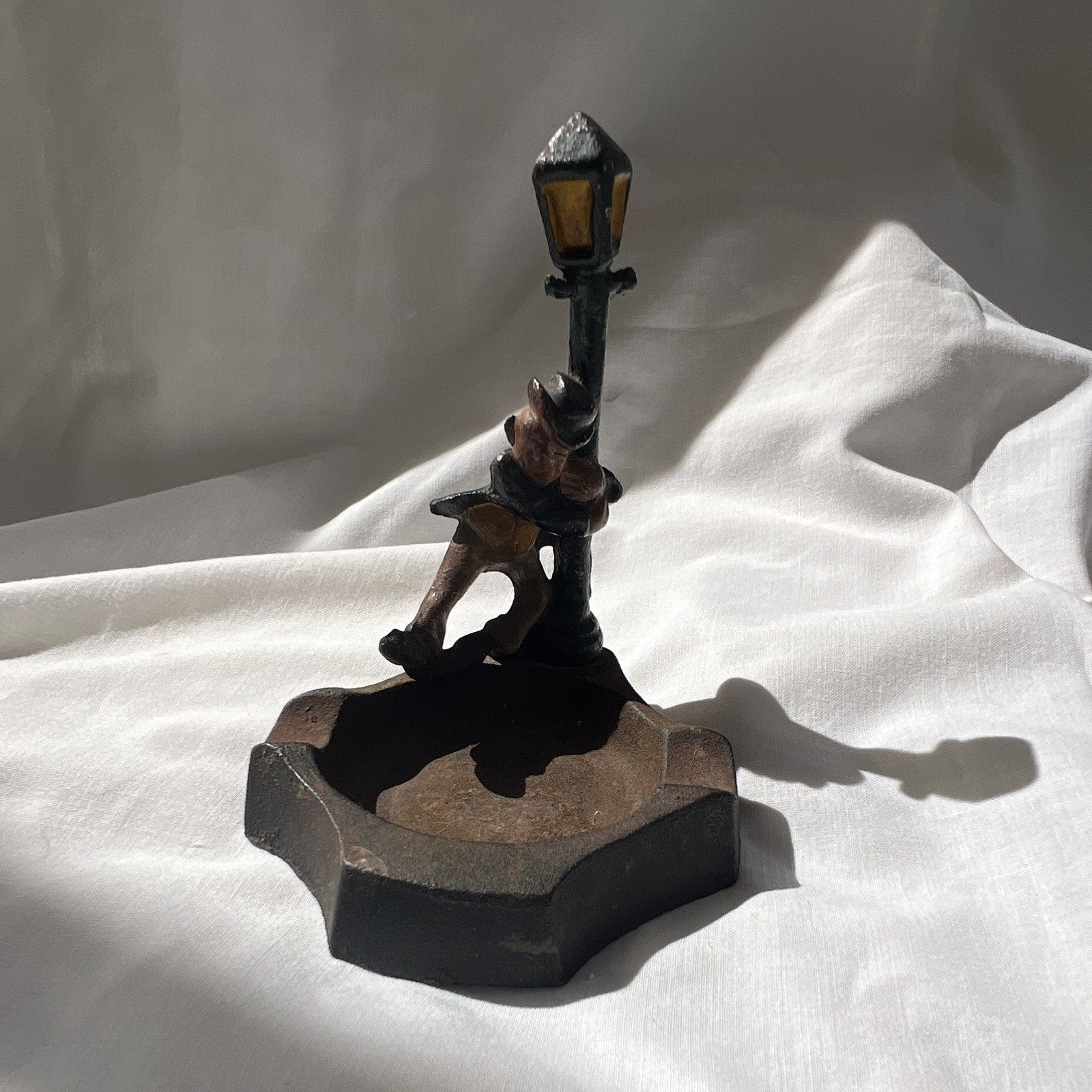 Vintage Cast Iron Hobo Leaning On Lamp Post Ashtray From 1930S
