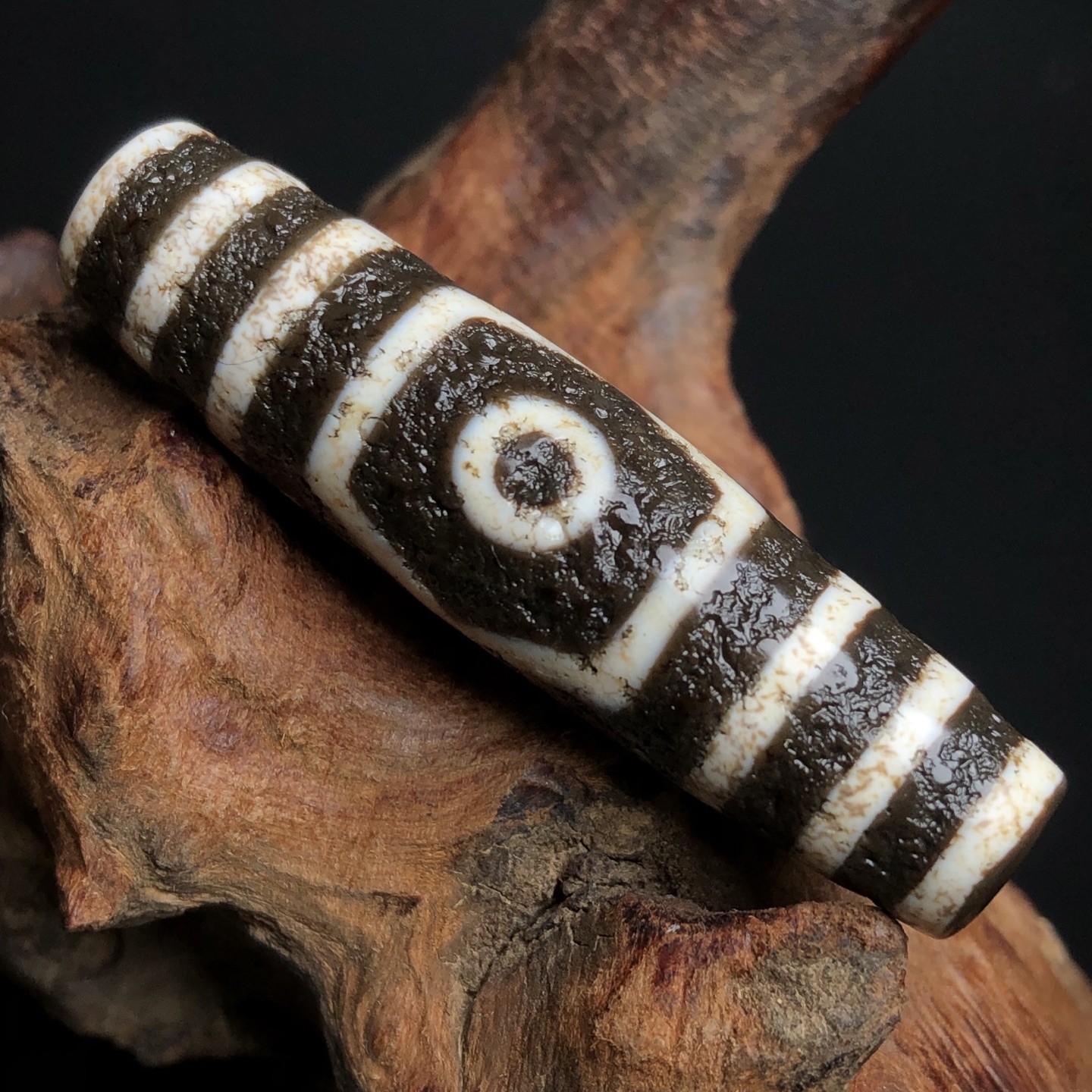 Rare Tibetan Buddhism Agate 3 Eyes Totem Dzi Bead Amulet Necklace Pendant A192