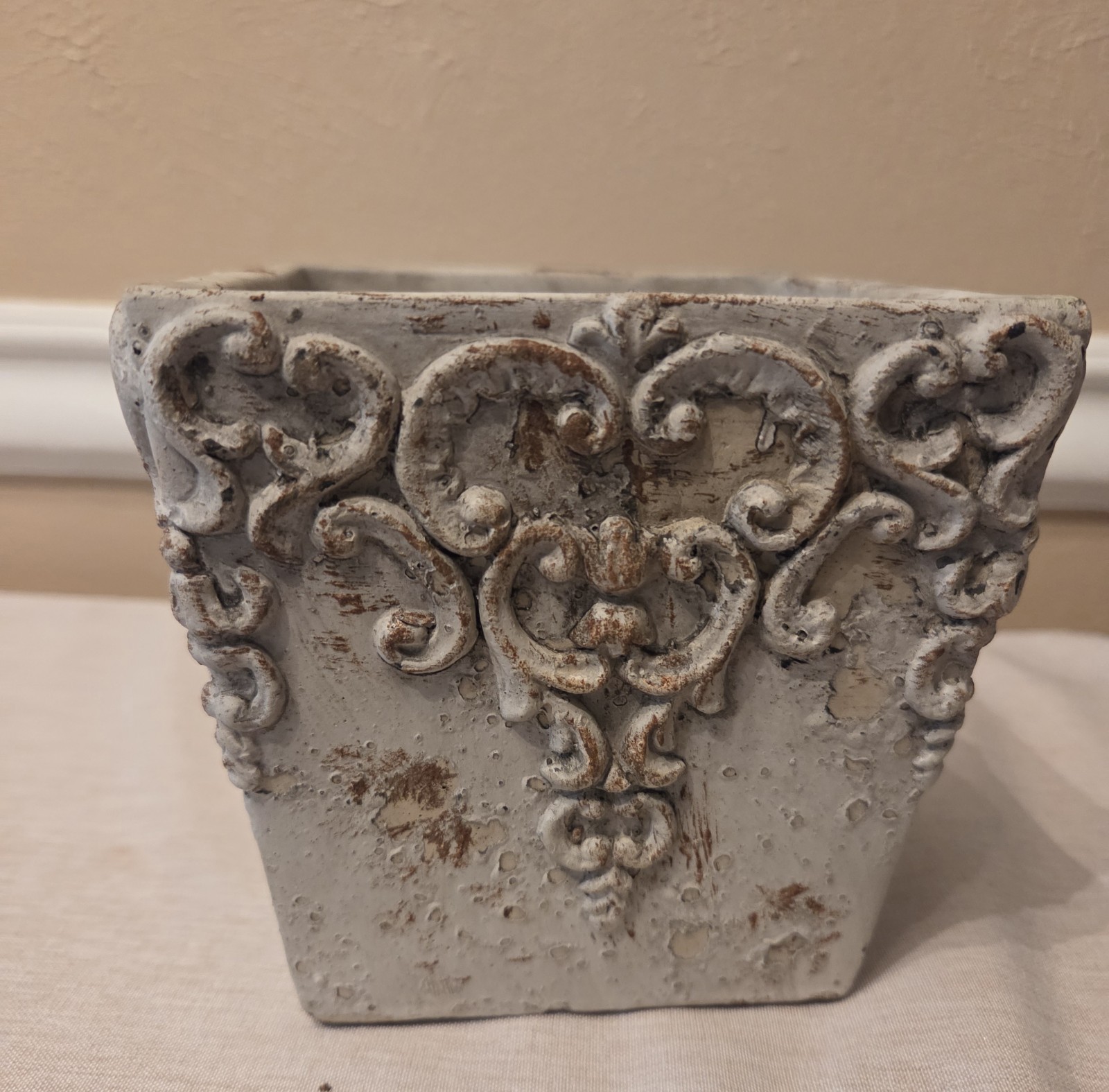 Vintage Country Ornate Scrollwork Terracotta Planter — Shabby Chic