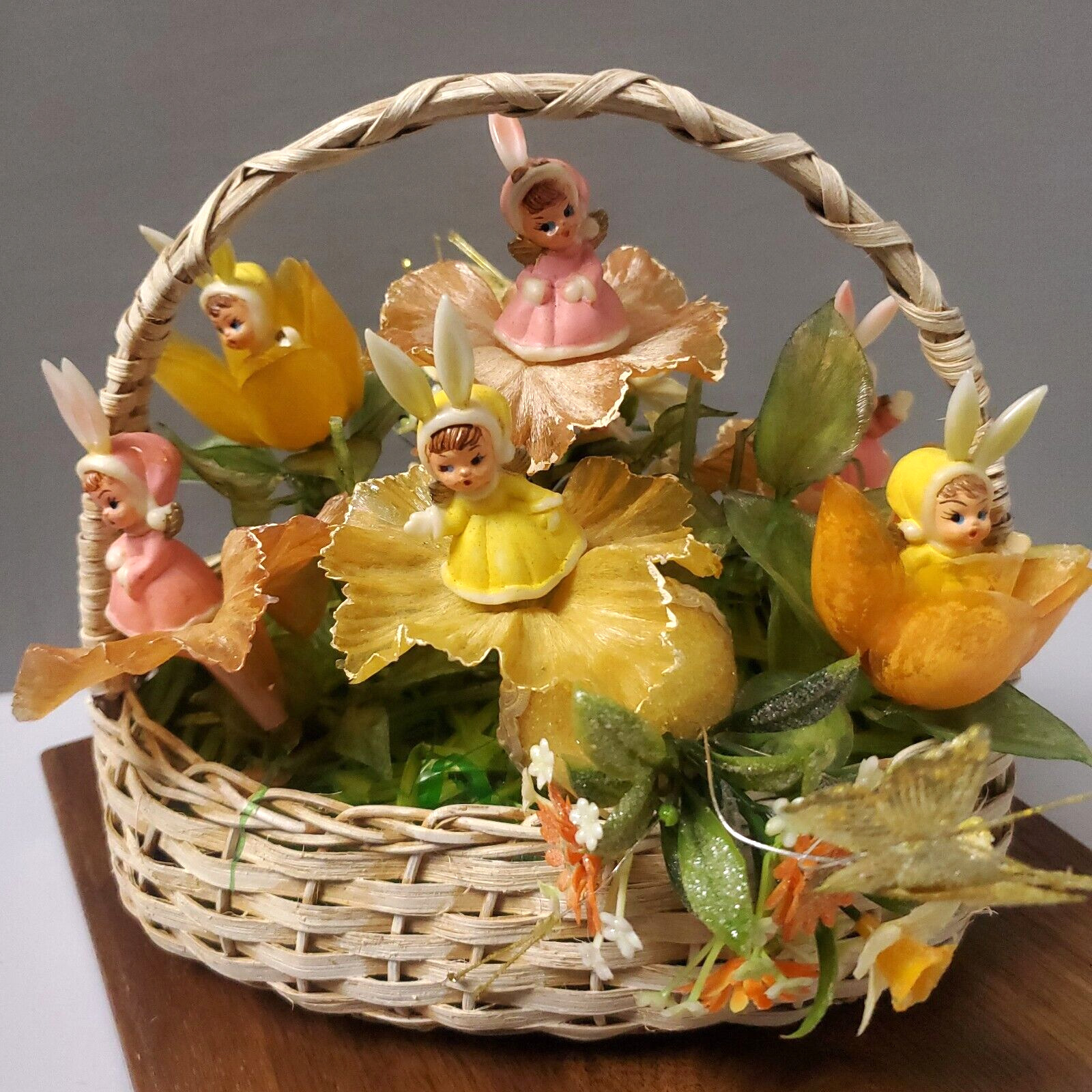 Miniature Fairy Dolls Handled Woven Basket Garden Baby Bunny Fairy Pixies Vtg