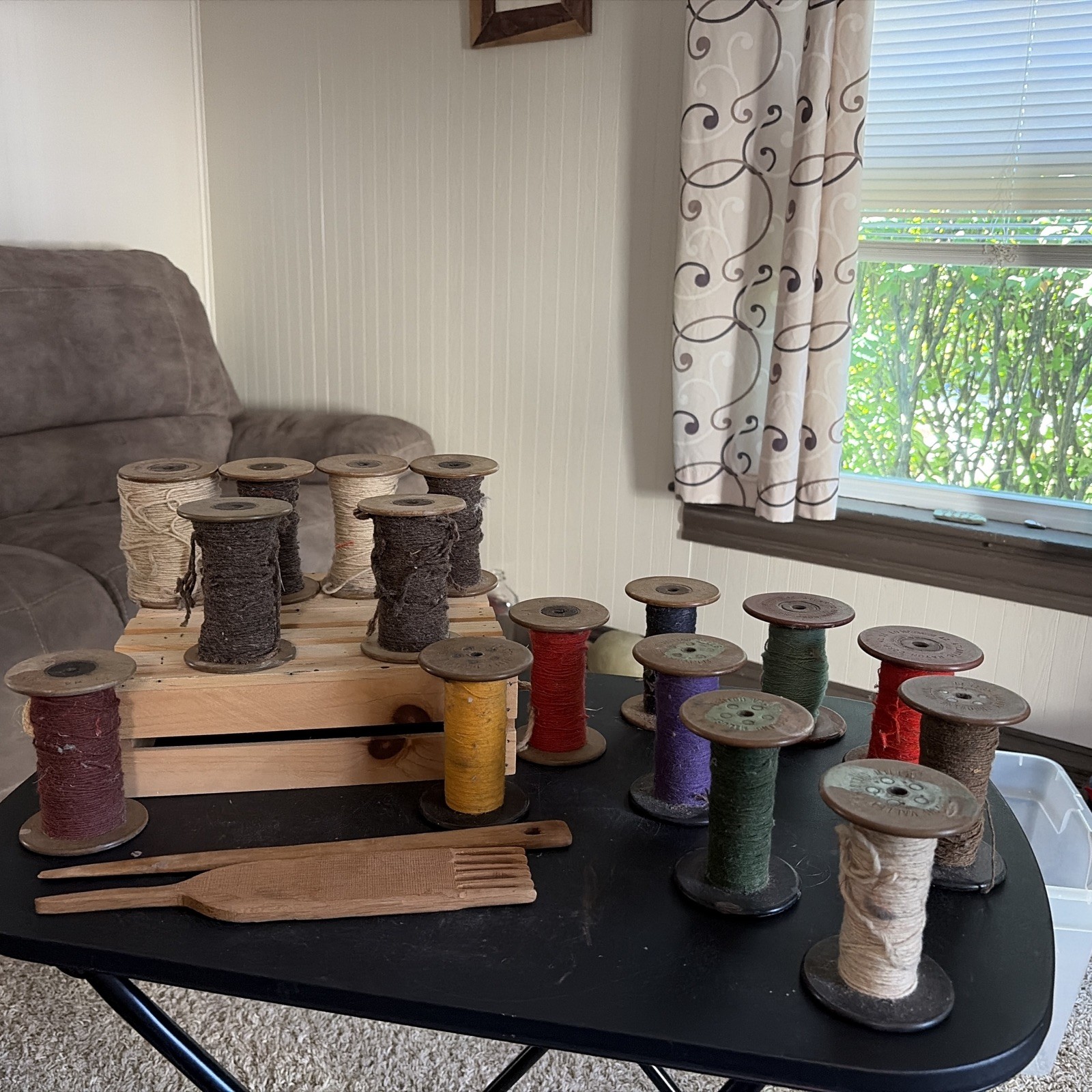 18pc Lot Vintage Industrial Wooden Textile Bobbins Spools Loom Weaving Tools