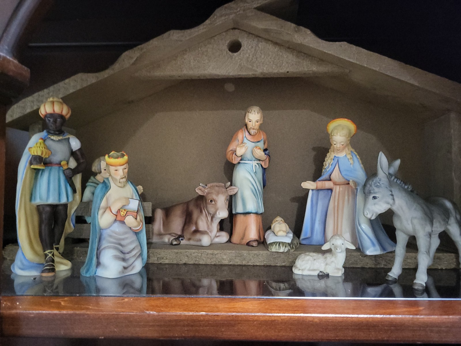 Vintage Hummel Goebel Nativity Set - 9 Figures Plus Wooden Manger German rare