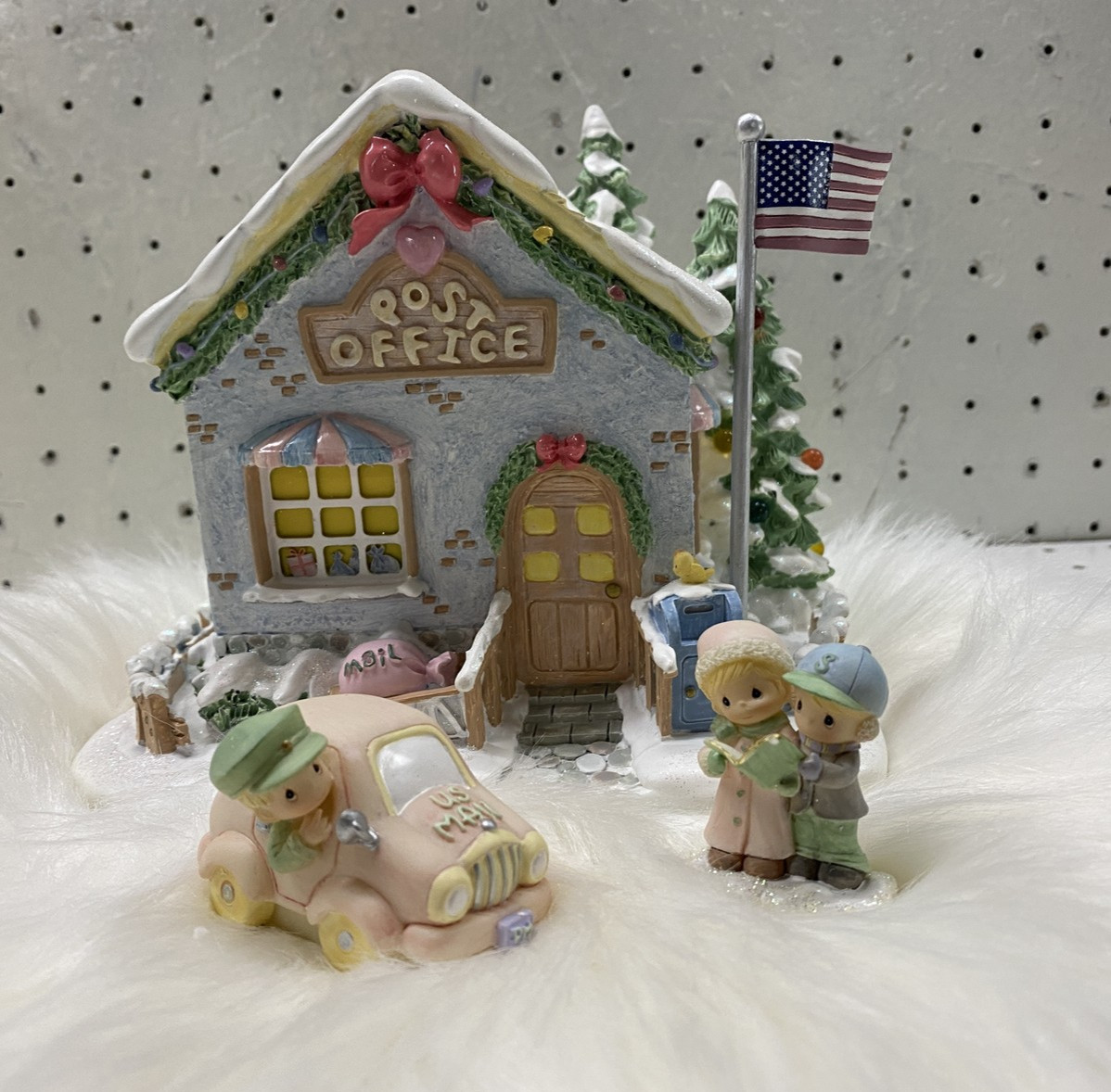 Vintage Hawthorne Village Precious Moments Holly-Day Post Office Christmas