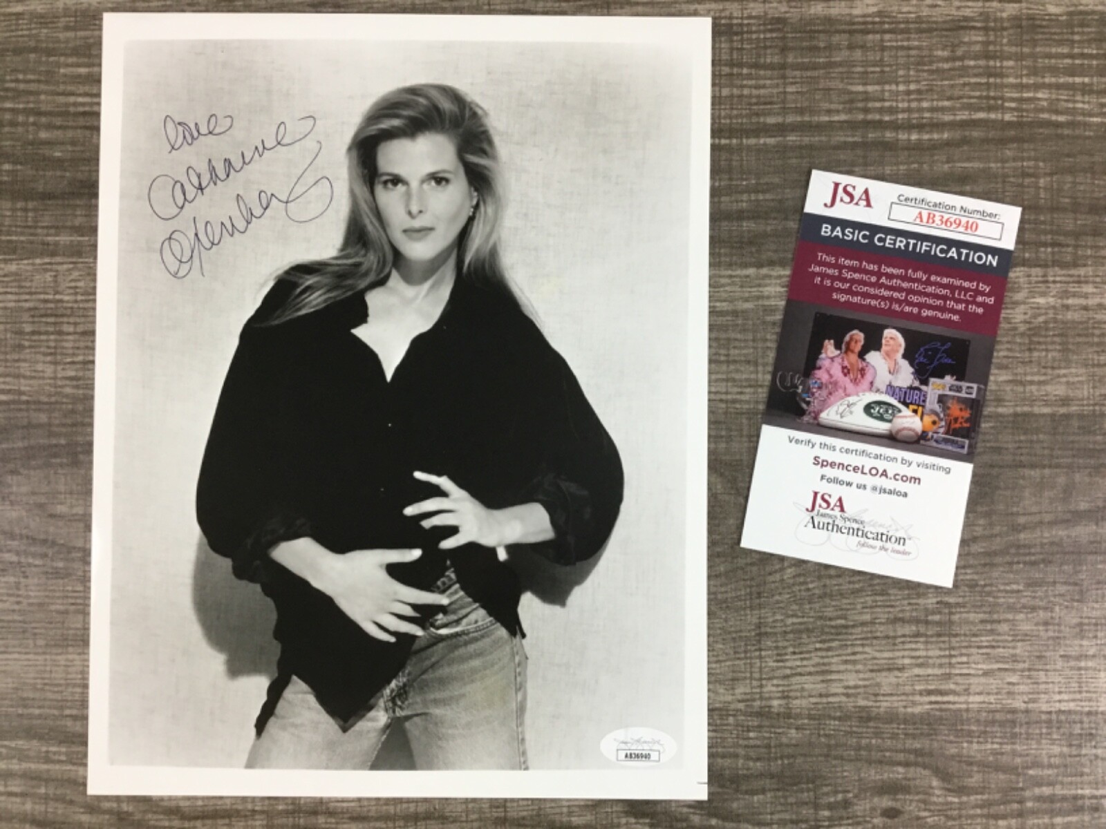 (SSG) Super Model CATHERINE OXENBERG Signed 8X10 Photo \
