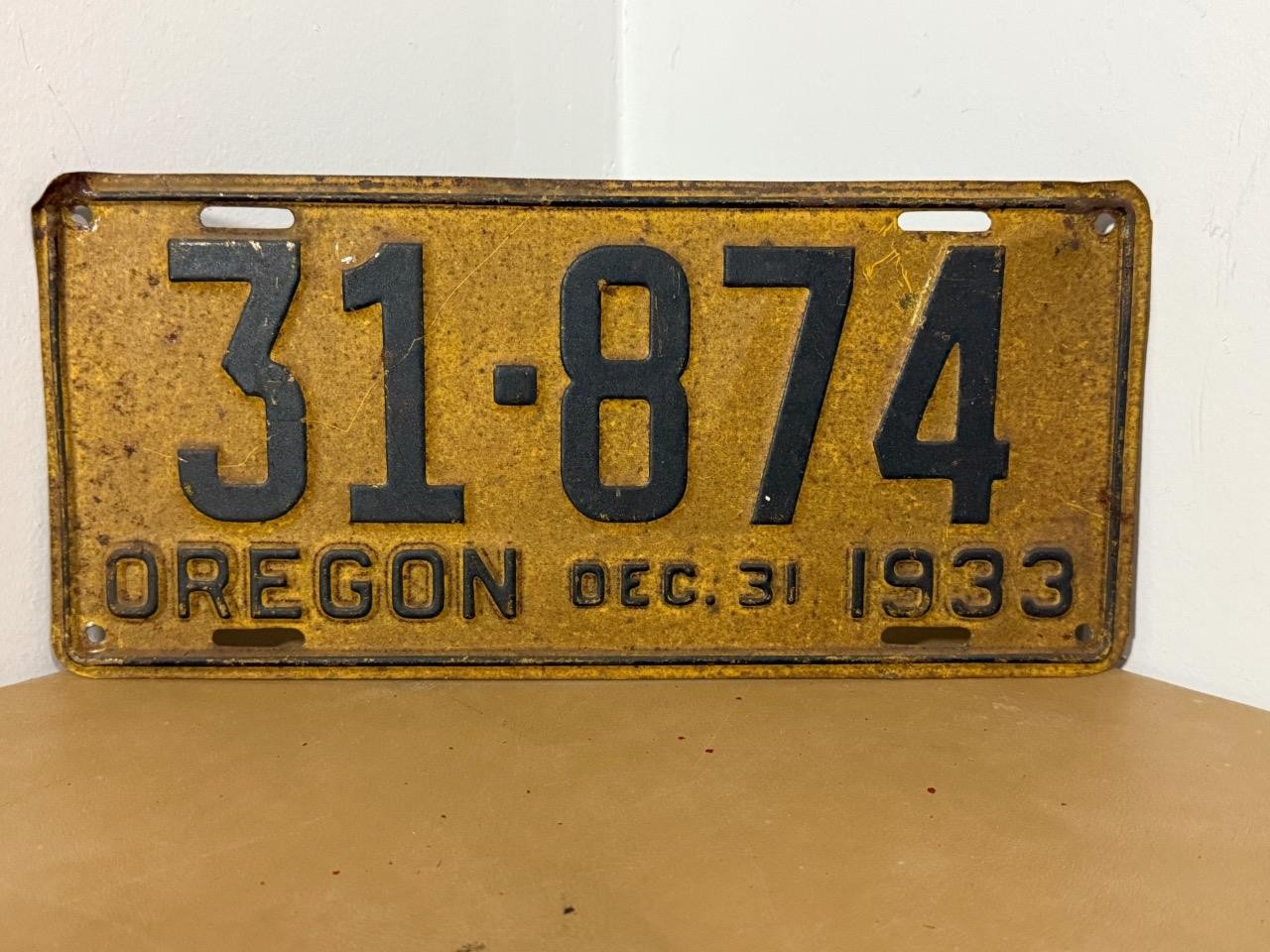 ORIGINAL 1933 OREGON LICENSE PLATE DEC.31 31-874 ORIGINAL 1933 OREGON LICENSE PLATE DEC.31 31-874