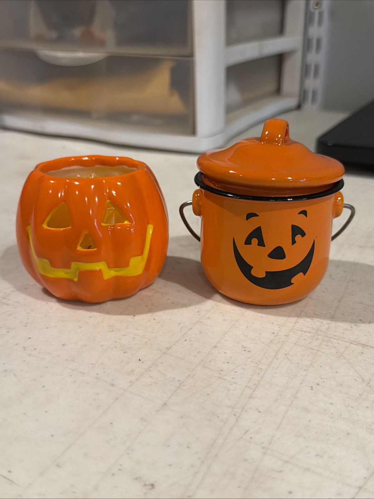 VTG 2 1990’s Halloween Pumpkin Small Ceramic & Metal Candke Holders W/ Candle