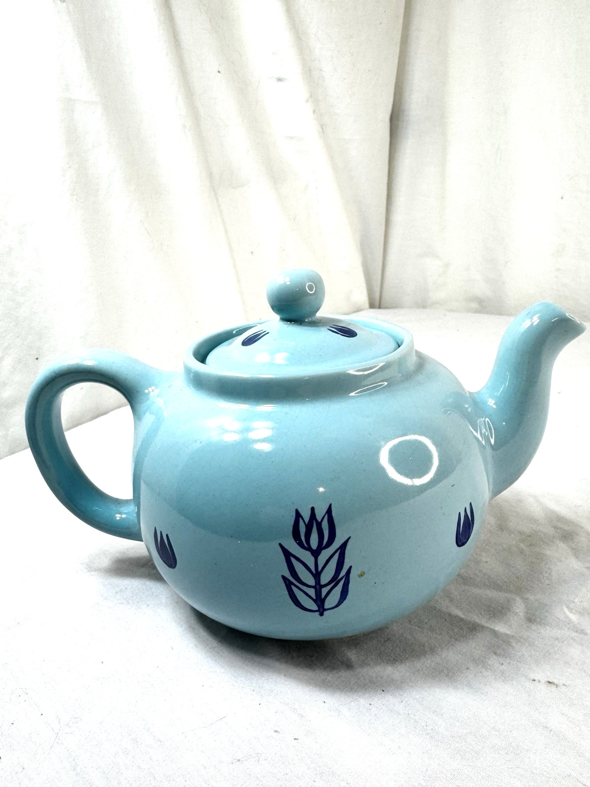 Vtg Blue Cronin Teapot Ceramic Tulip Design Cameron Mid Century 4 Cups 5.5