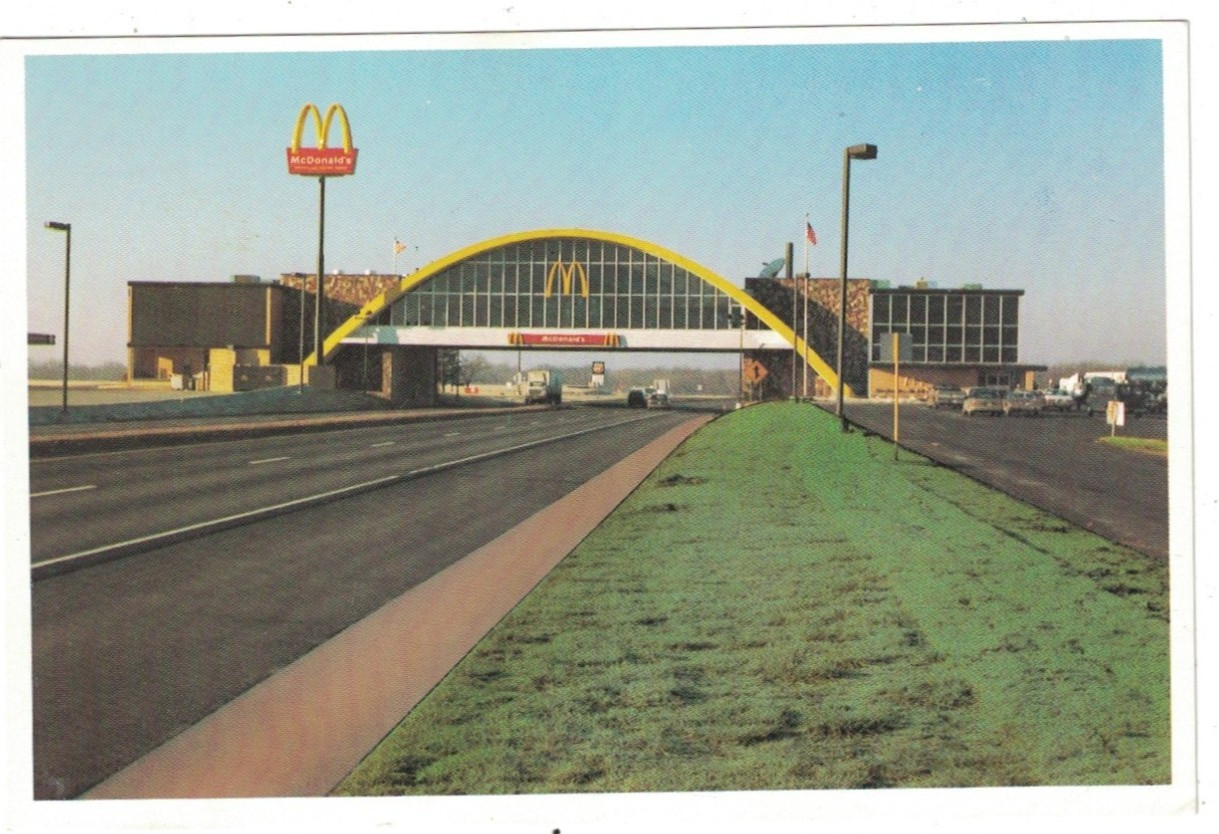 VINTAGE WORLDS LARGEST McDONALD'S WILL ROGERS TURNPIKE VINITA OKLAHOMA POSTCARD